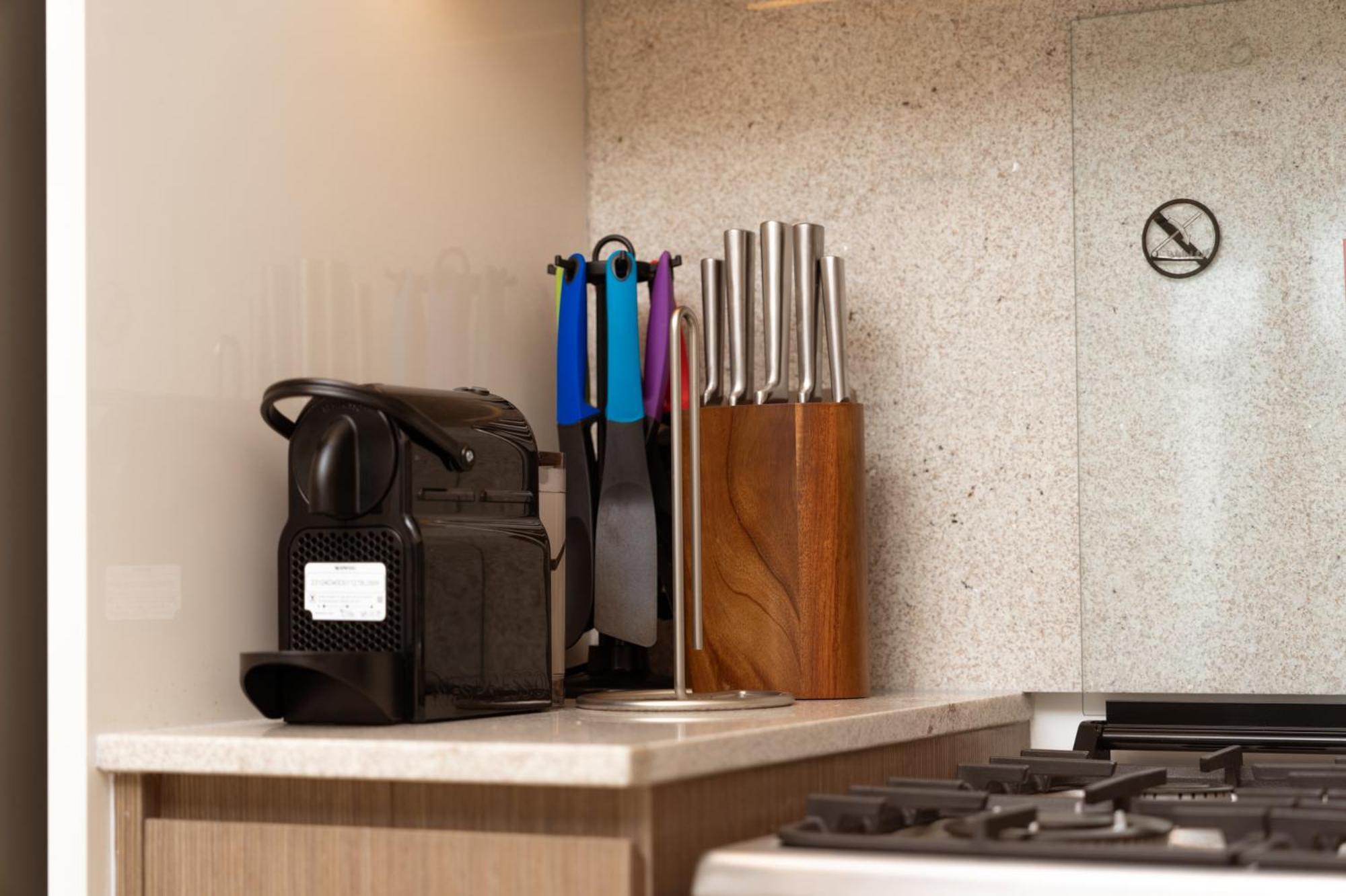 Prime Retreats @ Burj Royale By Emaar Appartement Dubai Buitenkant foto